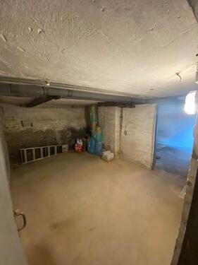 Foto - Trockene Lagerfläche im Keller mit separatem Zugang – ca. 35 m²