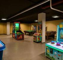 Hennef-Zentrum: Großzügige Billiard-Spielcenterfläche mit rund 500 m² in Bestlage zu vermieten!! - Hennef (Sieg)