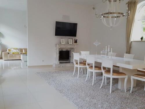 Foto - 11 Zimmer Bauernhaus, Landhaus zum Kaufen in Duisburg