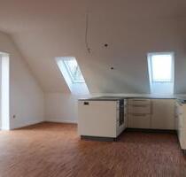 Helle Dachgeschosswohnung - 790,00&nbsp;EUR Kaltmiete, ca.&nbsp; 79,00&nbsp;m&sup2; in Südbrookmerland (PLZ: 26624)