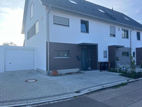 Foto - Geräumiges Reiheneckhaus mit 5 Zimmer in Buchloe-Lindenberg