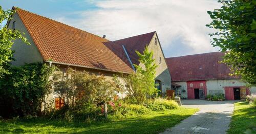 Foto - Sehr gepflegter Hof in ruhiger Lage mit 1,4 ha Land - ausbaufähig