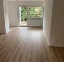 Helle 2-Zi-Whg mit Südbalkon, im Zentrum - Neu-Isenburg