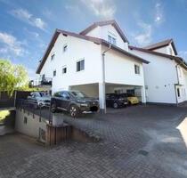 Helle 2,5 Zimmer Wohnung mit Tiefgaragenstellplatz und Terrasse - Malsch