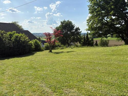 Foto - Sehr schöne eine Familie Haus mit Garten und Terrasse und stellp