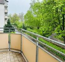 Lichtdurchflutete 2-Raum-Wohnung mit Balkon & Dachterrasse - Meuselwitz