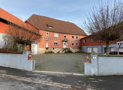 Foto - 4-Zimmer Wohnung mit Balkon Einbauküche und separaten Eingang