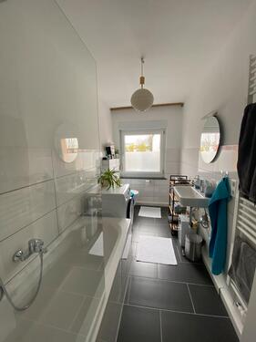 Foto - Mietwohnung Helle 75qm 2,5 Zimmer mit Essküche