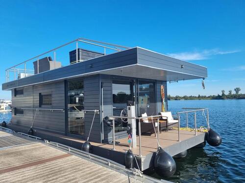 Foto - Hausboot Urlaub 2023 führerscheinfrei auf der Müritz 4+2 Person