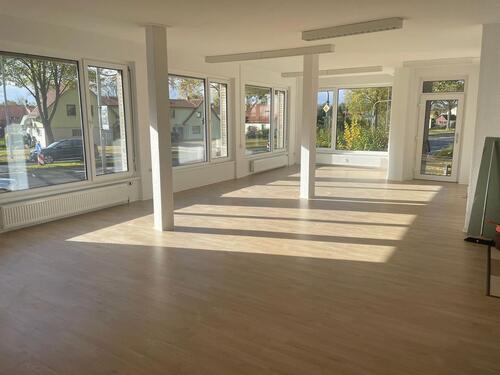 Foto - Schöner heller Gewerberaum - 560,00 EUR Kaltmiete,