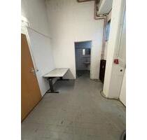 kleine günstige gewerbliche Werkstatt, Lager.... ebenerdig, - Waiblingen