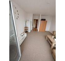 1 Zimmer Apartment in Neuss am Rheinpark-Center mit Balkon