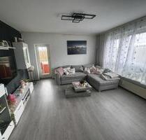 Helle 3-Zimmer-Wohnung (aktuell 2½ Zimmer) mit Balkon - Kassel Philippinenhof-Warteberg