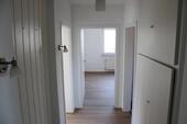 Foto - Frisch renovierte 3ZKB-Wohnung + 'Eigenheim-Feeling' zu vermieten