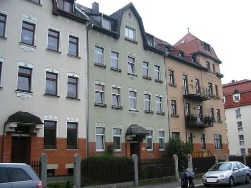 Foto - Kleine 2-Zi.-Wohnung mit Einbauküche und Badmöbel!