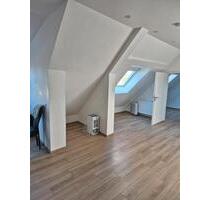 2 Zimmer Dachgeschosswohnung - 800,00&nbsp;EUR Kaltmiete, ca.&nbsp; 70,00&nbsp;m&sup2; in Beindersheim (PLZ: 67259)