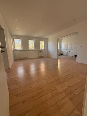 Foto - 3-Zimmer-Wohnung 90qm TOP LAGE innenstadtnah * NEU SANIERT *