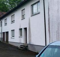 Wohnhaus für 2-3 Familien z.verkaufen - Bad Laasphe
