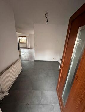 Foto - Großzügige 4-Zimmer-Erdgeschosswohnung mit Balkon