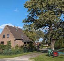 Einfamilienhaus mit großem Grundstück in Alpen-Menzelen