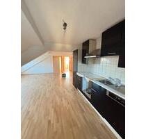 Helle 75qm Wohnung (DG) ab sofort zu vermieten - Bexbach