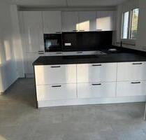 Moderne 4-Zimmer Wohnung mit Garten und Terrasse - Dußlingen