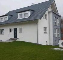 Moderne 4 Zimmer Wohnung in Zweifamilienhaus - Sulzbach an der Murr