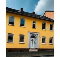 Reihenhaus mit Nebengebäude - 160.000,00&nbsp;EUR Kaufpreis, ca.&nbsp; 180,00&nbsp;m&sup2; in Schöningen (PLZ: 38364)