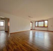 Große 4-Zimmer-Wohnung mit Balkon in gefragtem Lüneburg-Moorfeld