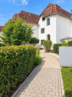 Foto - Luxus-EFH mit voll ausgestatteter Dachwohnung in Friedrichsdorf
