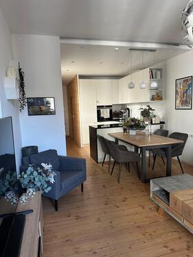 Foto - Helle 2-Zimmer-Wohnung mit Balkon, moderner EBK & attraktivem Bad