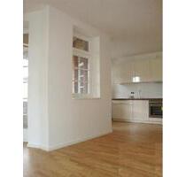 Sanierte 2-Raum-Wohnung mit Balkon, Terrasse und Einbauküche - Leipzig Süd