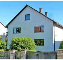 Großzügige Einfamilienhaus - 500.000,00&nbsp;EUR Kaufpreis, ca.&nbsp; 207,00&nbsp;m&sup2; in Treuchtlingen (PLZ: 91757)