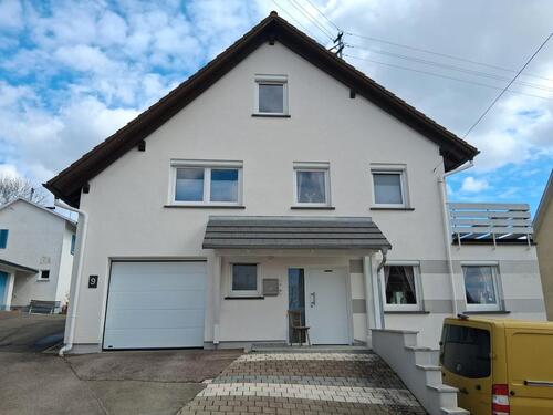 Foto - Einfamilienhaus mit großem Garten Ortsrandlage