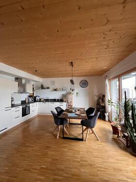 Foto - Zweitbezug mit Einbauküche und Balkon: 3,5-Zimmer-Wohnung