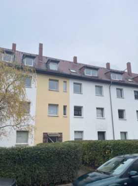 Foto - Charmante renovierte 2-Zimmer-Dachgeschosswohnung mit offener Küche und Tageslichtbad