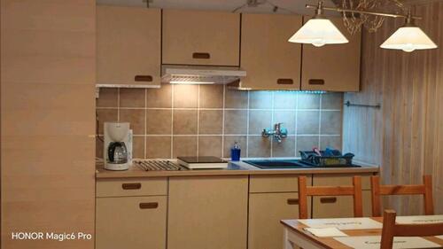 Foto - Obertraubling Möbliertes Zimmer mit WG-Bad