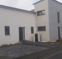 Dreifamilienhaus zu verkaufen - 760.000,00&nbsp;EUR Kaufpreis, ca.&nbsp; 223,00&nbsp;m&sup2; in Theres (PLZ: 97531)