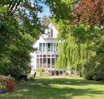 Exklusives Wohnerlebnis mit privatem Seeanteil in Bremen-Burg Exklusives Wohnerlebnis mit privatem Seeanteil in Bremen-Burg