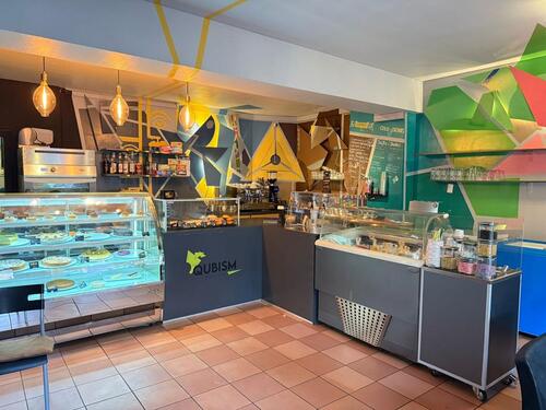Foto - Cafe Bäckerei Konditor in belebter Lager von Hamburg Altona