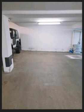 Foto - Tiefgaragenstellplatz - 70,00 EUR Miete,