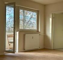 Modernisierte 1-Zimmer-Wohnung mit Garage & Einbauküche in Dormag - Dormagen Hackenbroich