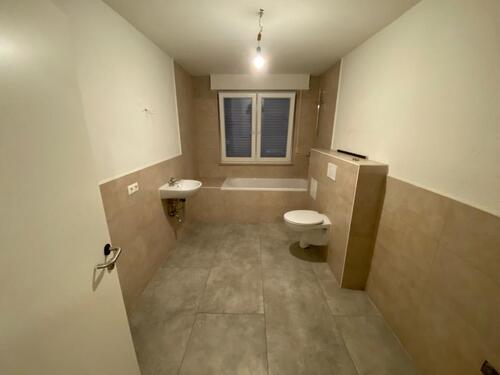 Foto - Frisch renovierte 2-Zimmer-Wohnung mit großer Terrasse in Heddesheim – Friedrichstraße 14, 68542 Heddesheim