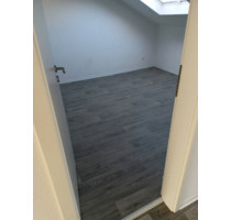 2 Zimmer Wohnung im Dachgeschoss im Zentrum von Duisburg