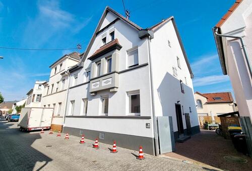 Foto - Gepflegtes und sehr großzügiges Mehrfamilienhaus im Rheingau