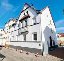 Gepflegtes und sehr großzügiges Mehrfamilienhaus im Rheingau - Oestrich-Winkel