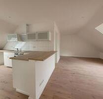 Neuwertige 3-Zimmer-Wohnung im Dachgeschoss - Rendsburg