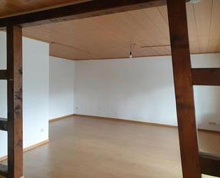 Helle 3- 4Zimmer-Altbauwohnung mit Balkon - Fränkisch-Crumbach