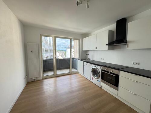 Foto - Stillvolle Balkonwohnung mit Einbauküche, Zweitbezug nach Sanierung