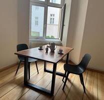 Neu sanierte, helle und möblierte Altbauwohnung, zentral gelegen - Berlin Mitte